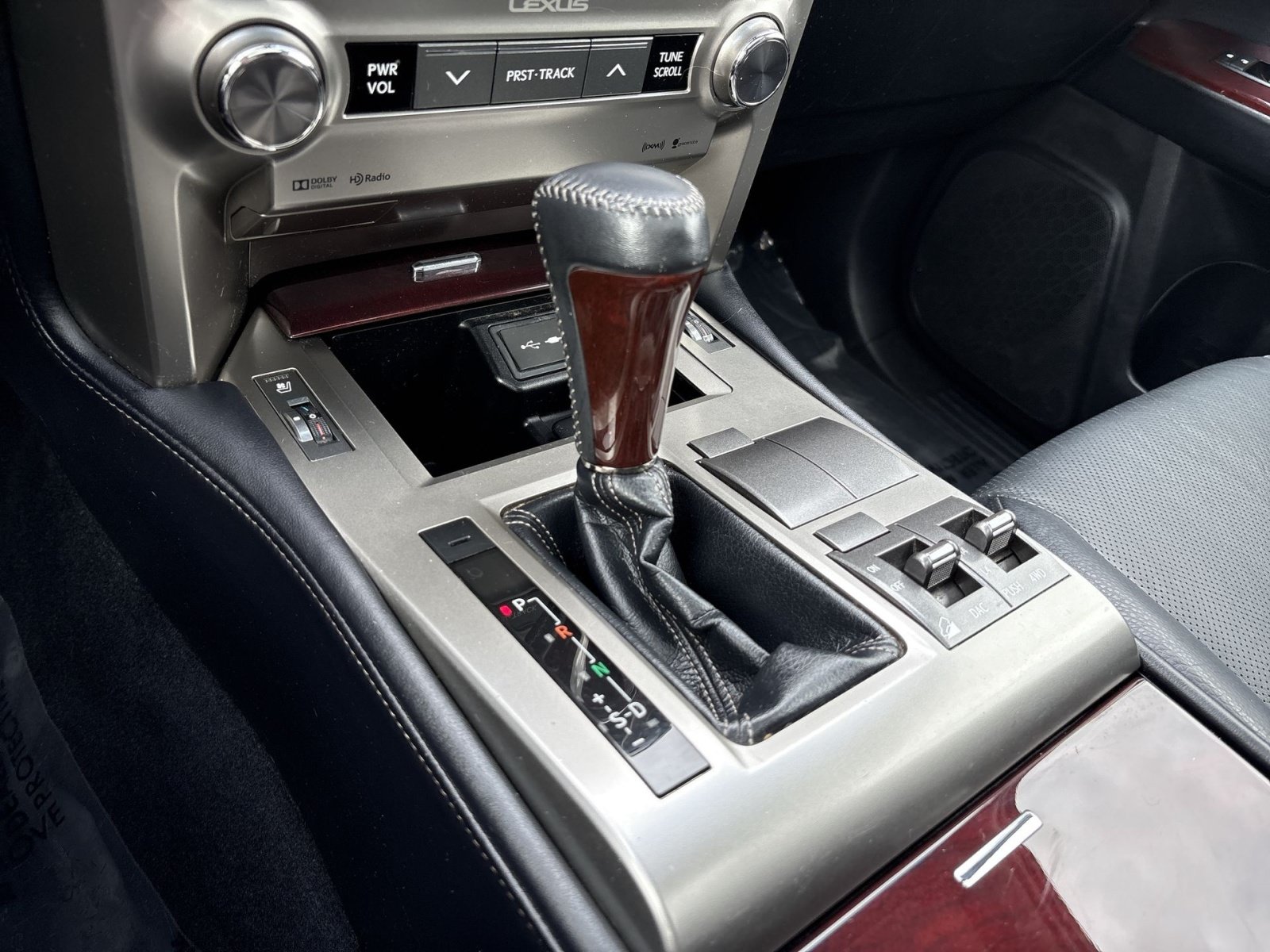 Used 2018 Lexus GX 460 Premium w/ Premium Package AWD/4WD image 22