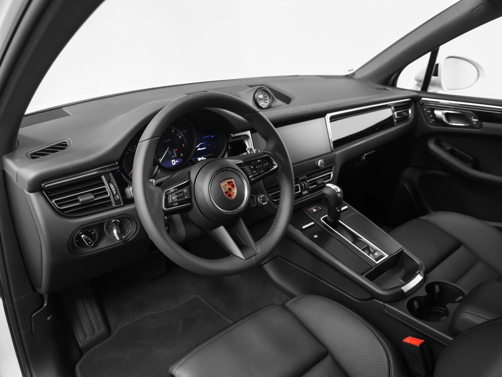 New 2026 Porsche Macan AWD/4WD image 4