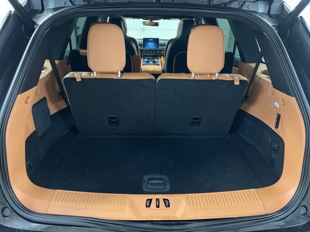 Certified 2023 Lincoln Aviator Black Label w/ Jet Package image 37