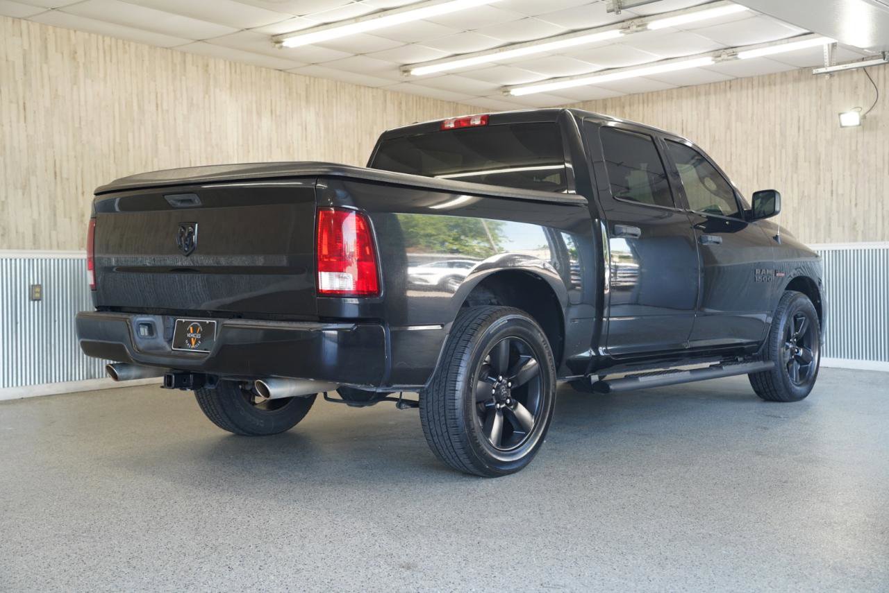 Used 2018 RAM 1500 Express w/ Black Ram 1500 Express Group RWD image 10