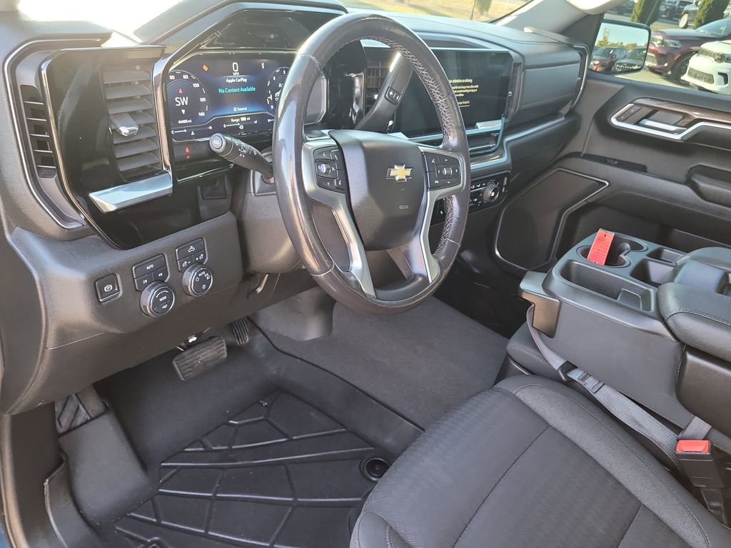 Used 2022 Chevrolet Silverado 1500 LT image 16