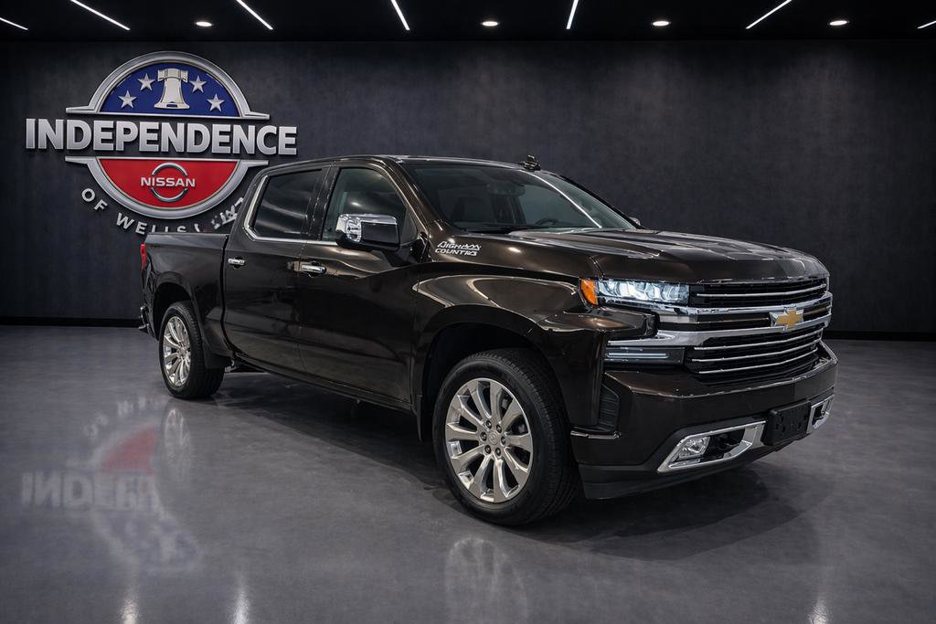 Used 2019 Chevrolet Silverado 1500 High Country w/ Technology Package AWD/4WD image 1