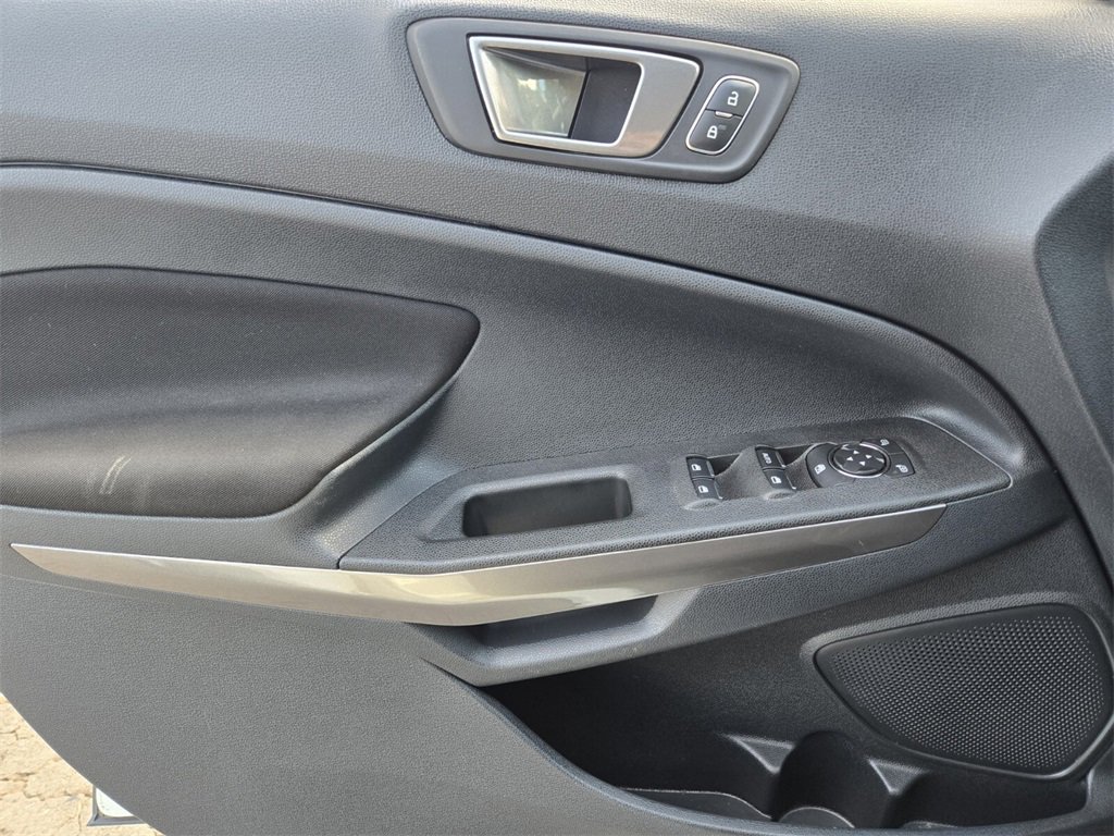 Used 2020 Ford EcoSport SE image 29