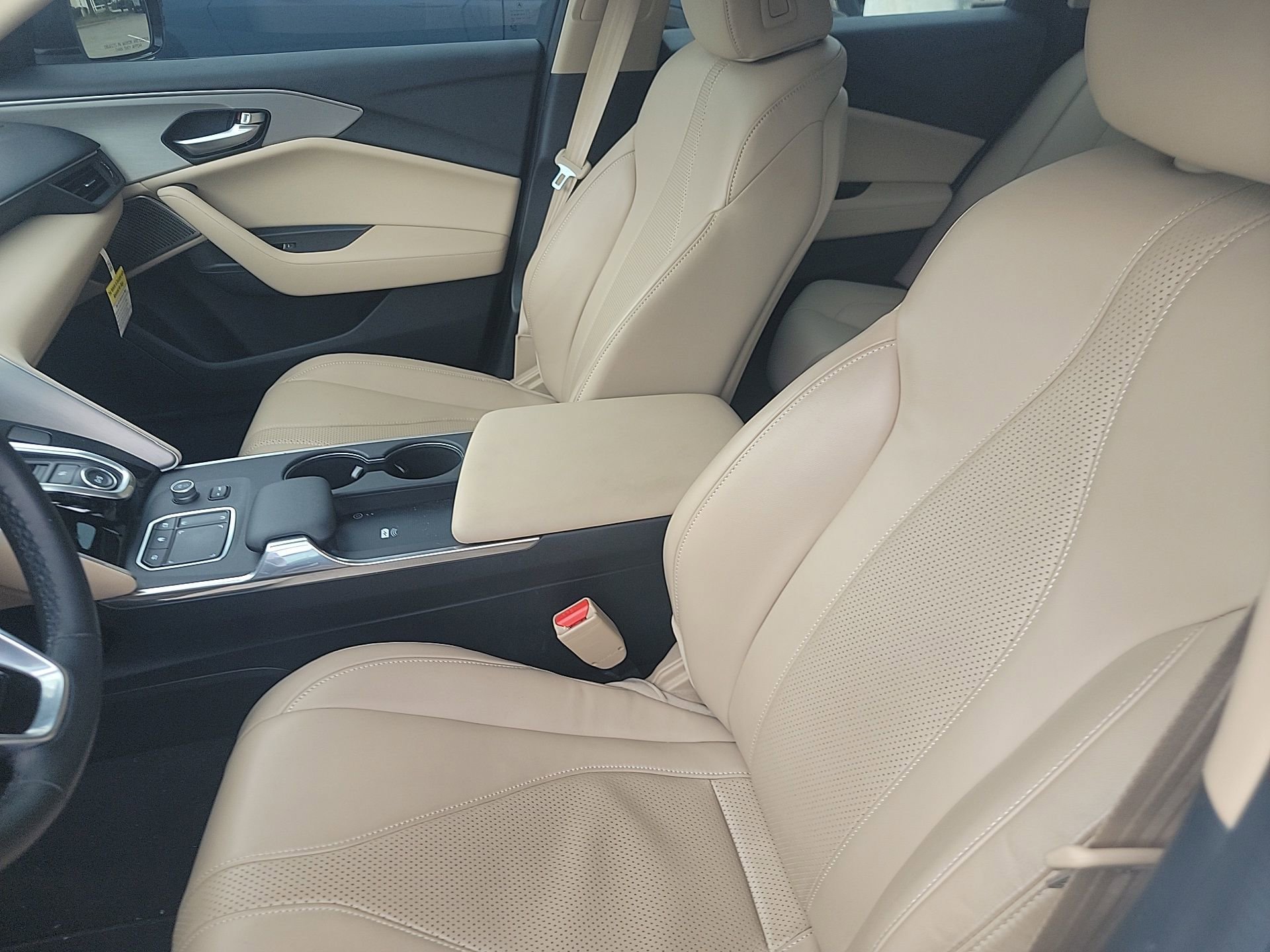 Certified 2025 Acura TLX w/ Technology Package FWD image 7