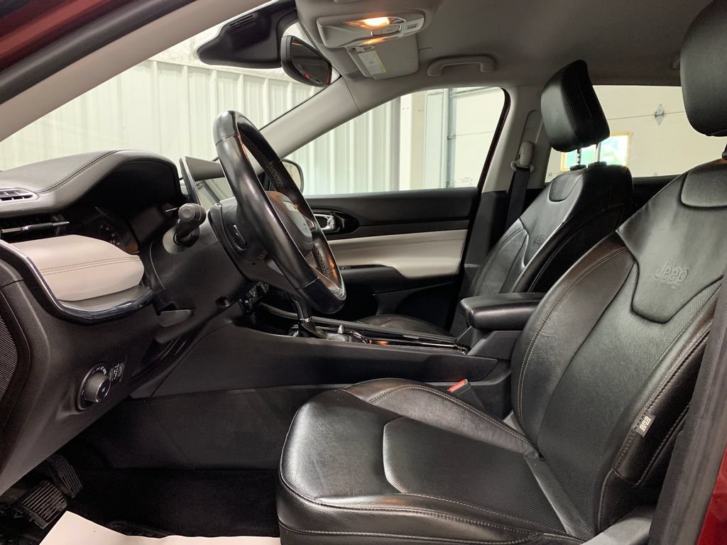 Used 2022 Jeep Compass Limited AWD/4WD image 17