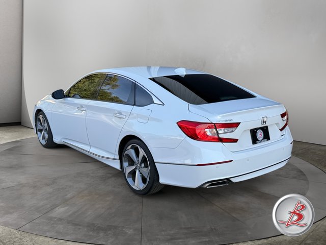 Used 2018 Honda Accord Touring image 5