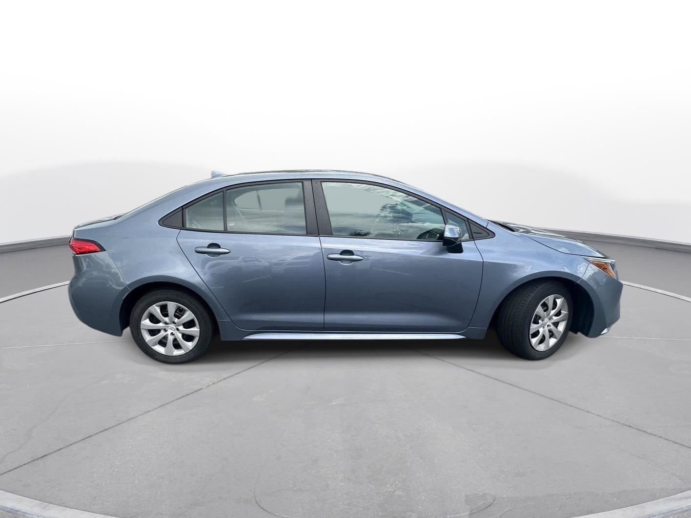 Certified 2024 Toyota Corolla LE FWD image 5