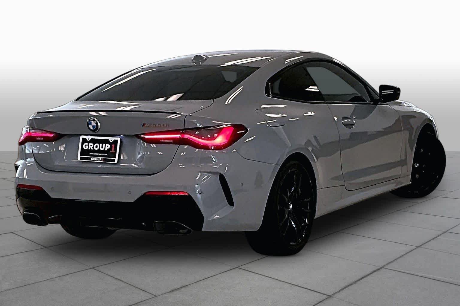 Used 2024 BMW M440i Coupe w/ Premium Package RWD image 11
