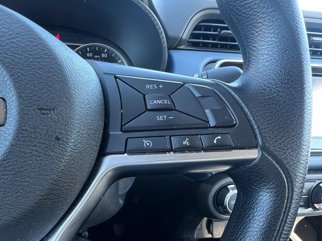 Used 2025 Nissan Versa SV FWD image 14