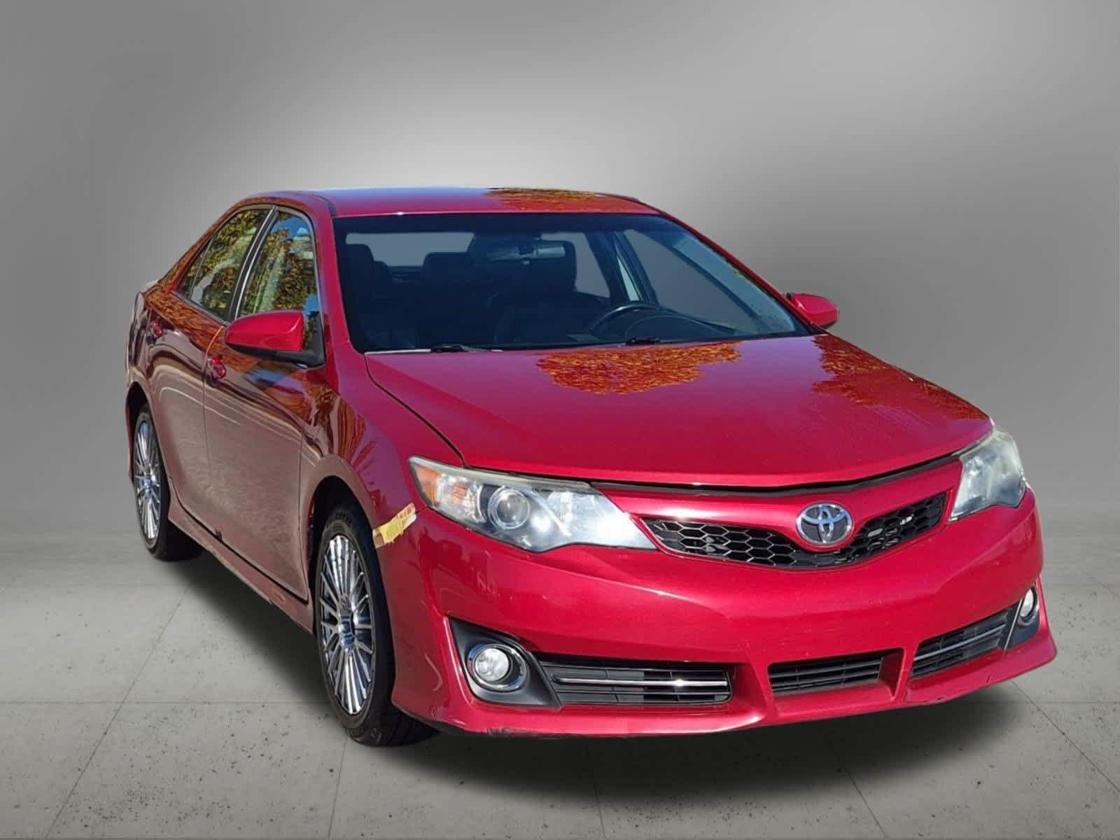Used 2013 Toyota Camry SE FWD image 8