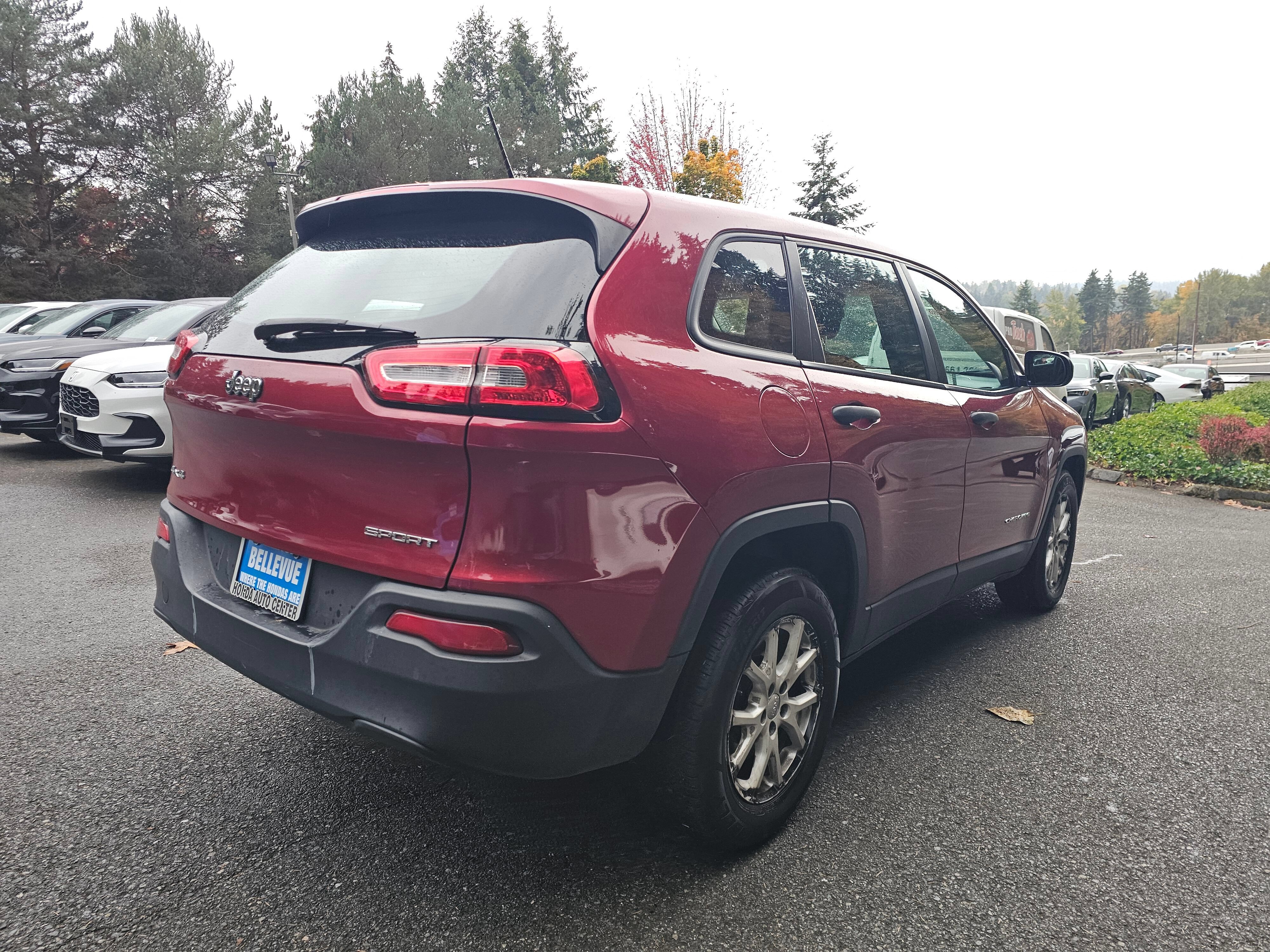 Used 2014 Jeep Cherokee Sport AWD/4WD image 7