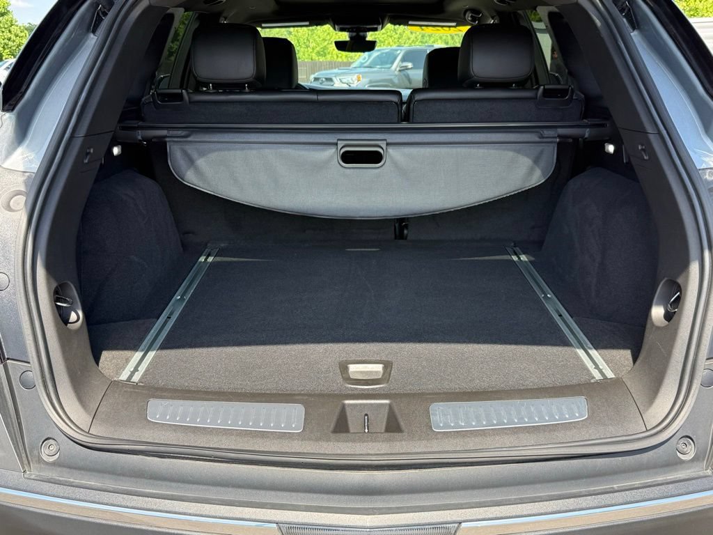 Used 2024 Cadillac XT5 Premium Luxury w/ Technology Package FWD image 39
