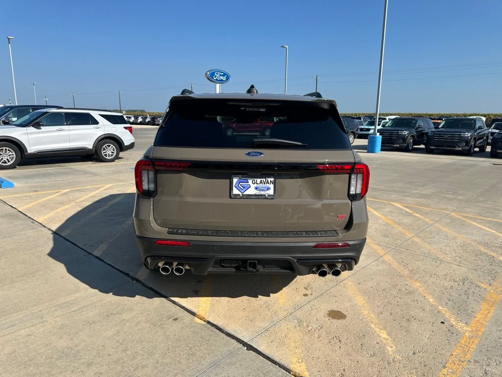 New 2026 Ford Explorer ST w/ Sun And Sound Package AWD/4WD image 6
