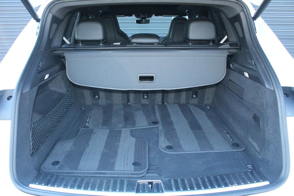 Certified 2023 Porsche Cayenne Platinum Edition AWD/4WD image 12