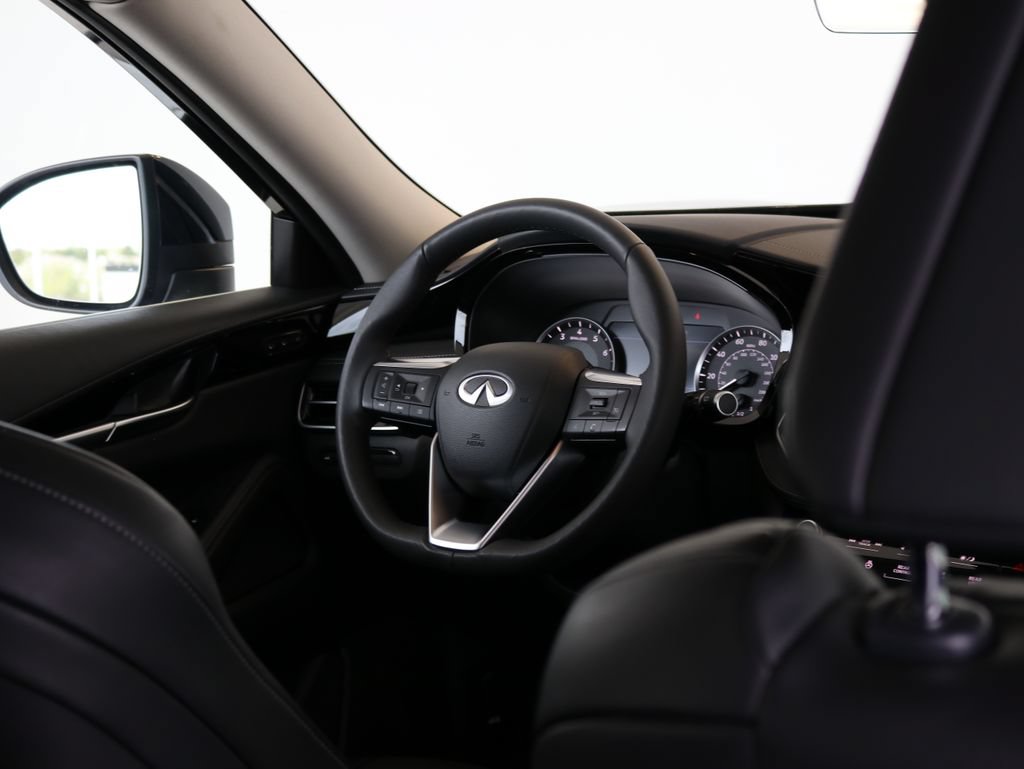 Certified 2025 INFINITI QX60 Pure AWD/4WD image 42