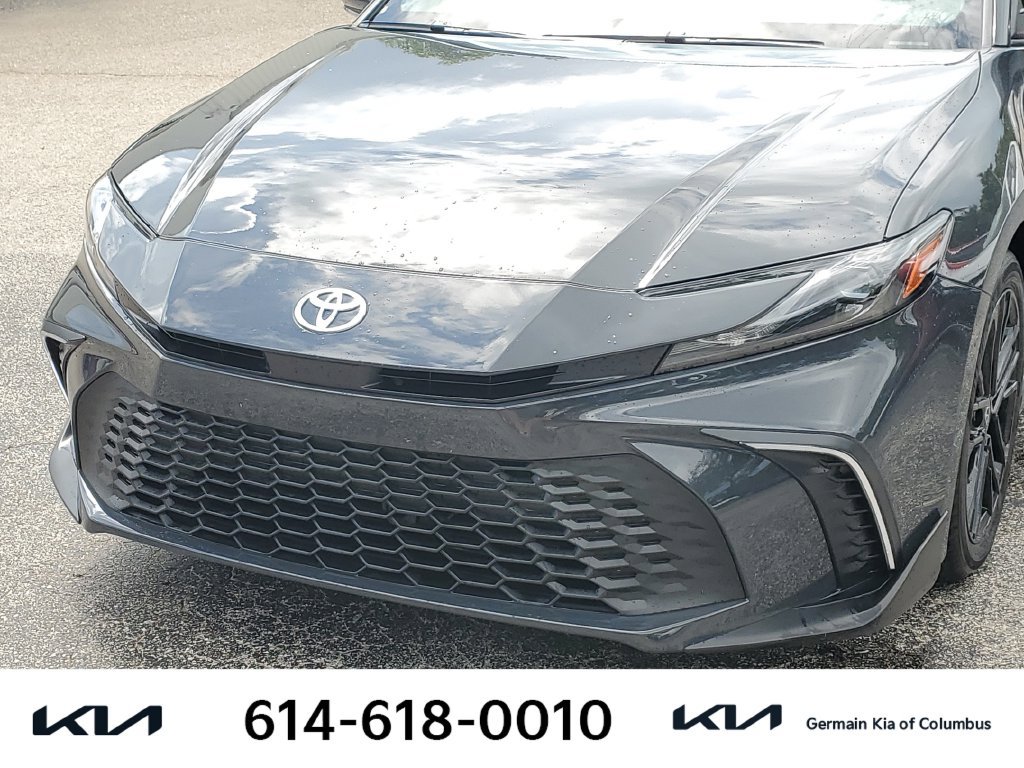 Used 2026 Toyota Camry SE FWD image 13