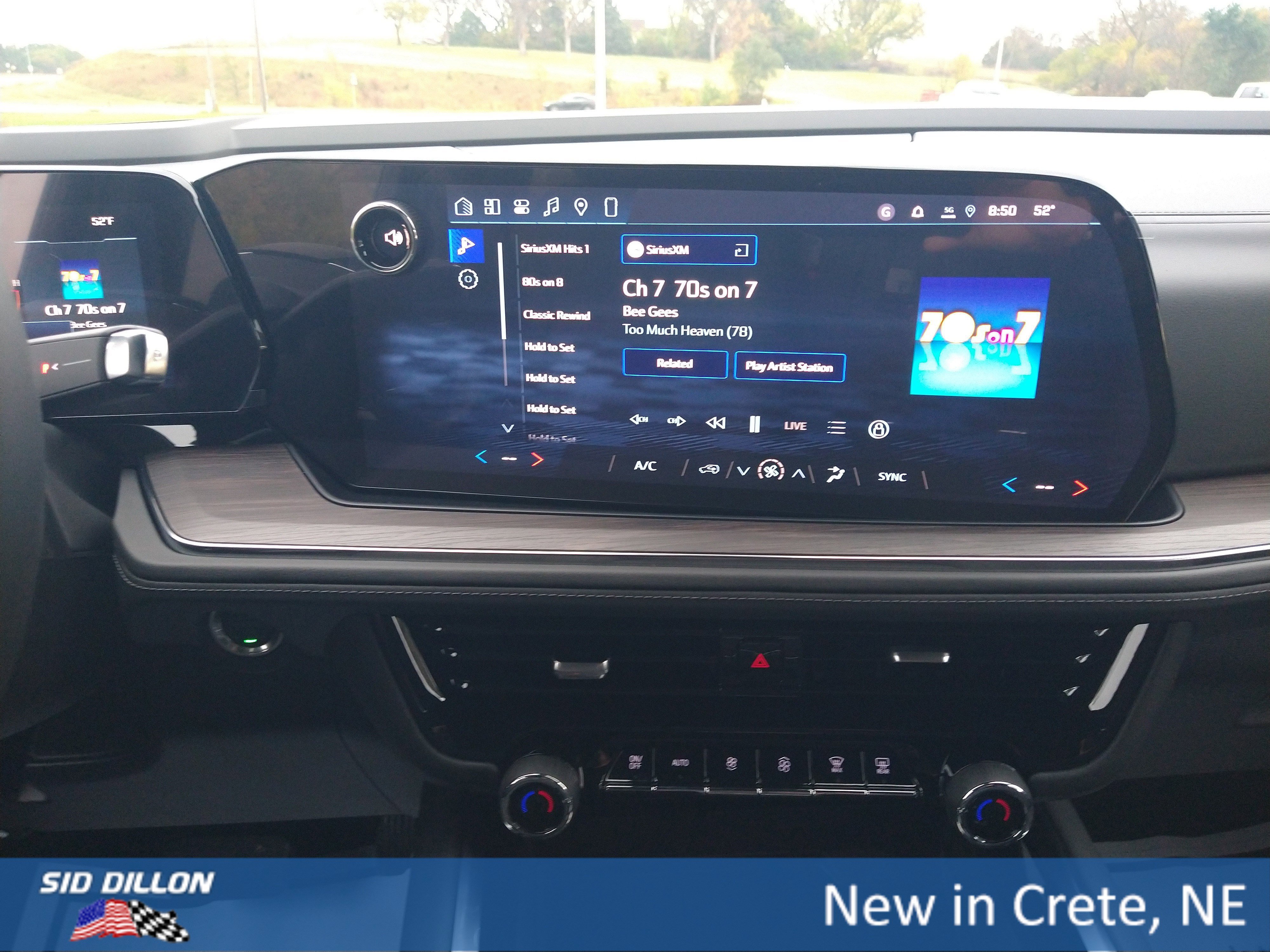 New 2026 Chevrolet Suburban LS image 7