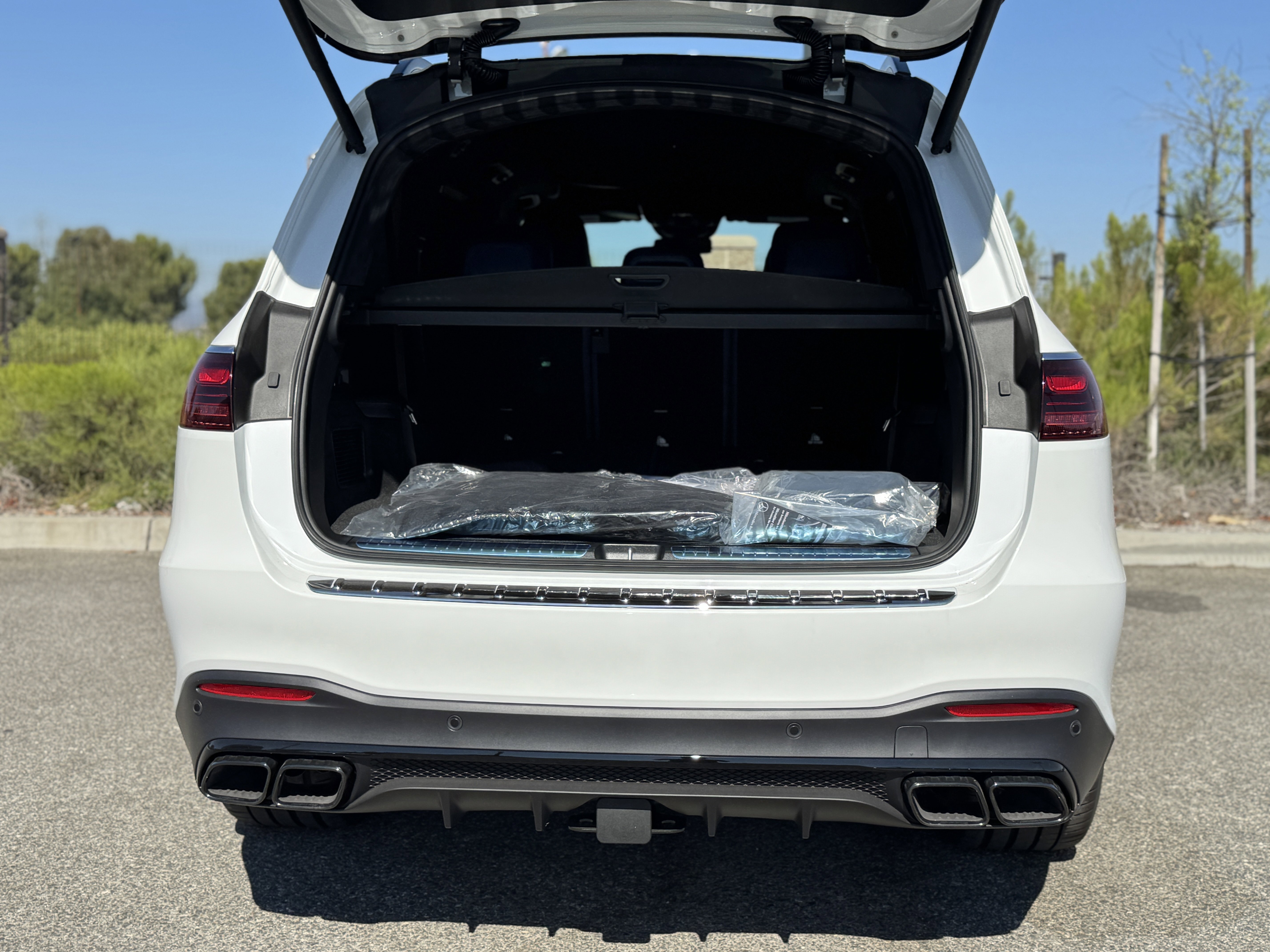 New 2026 Mercedes-Benz GLS 63 AMG 4MATIC image 13