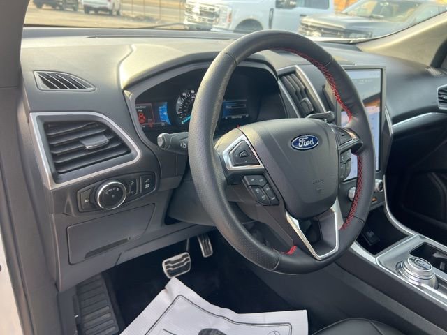 Certified 2024 Ford Edge ST-Line AWD/4WD image 6