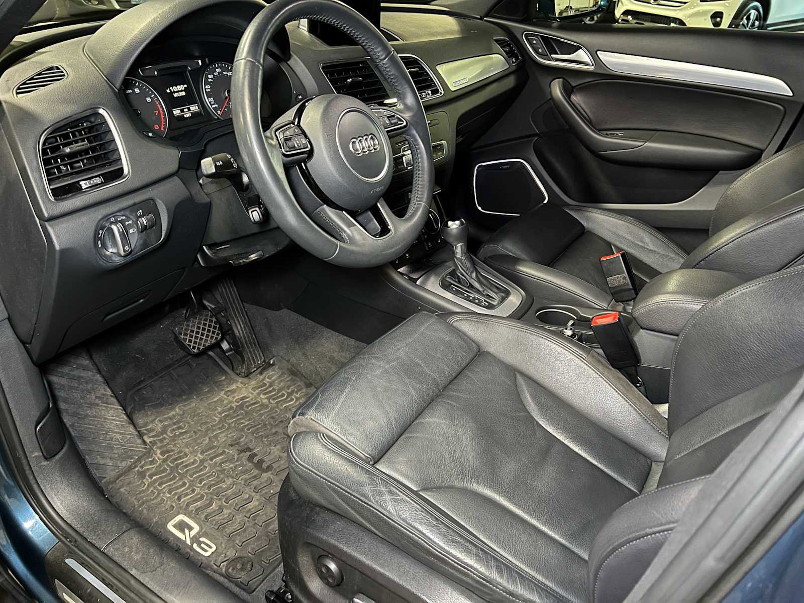 Used 2018 Audi Q3 2.0T Premium Plus w/ Premium Plus Package image 22