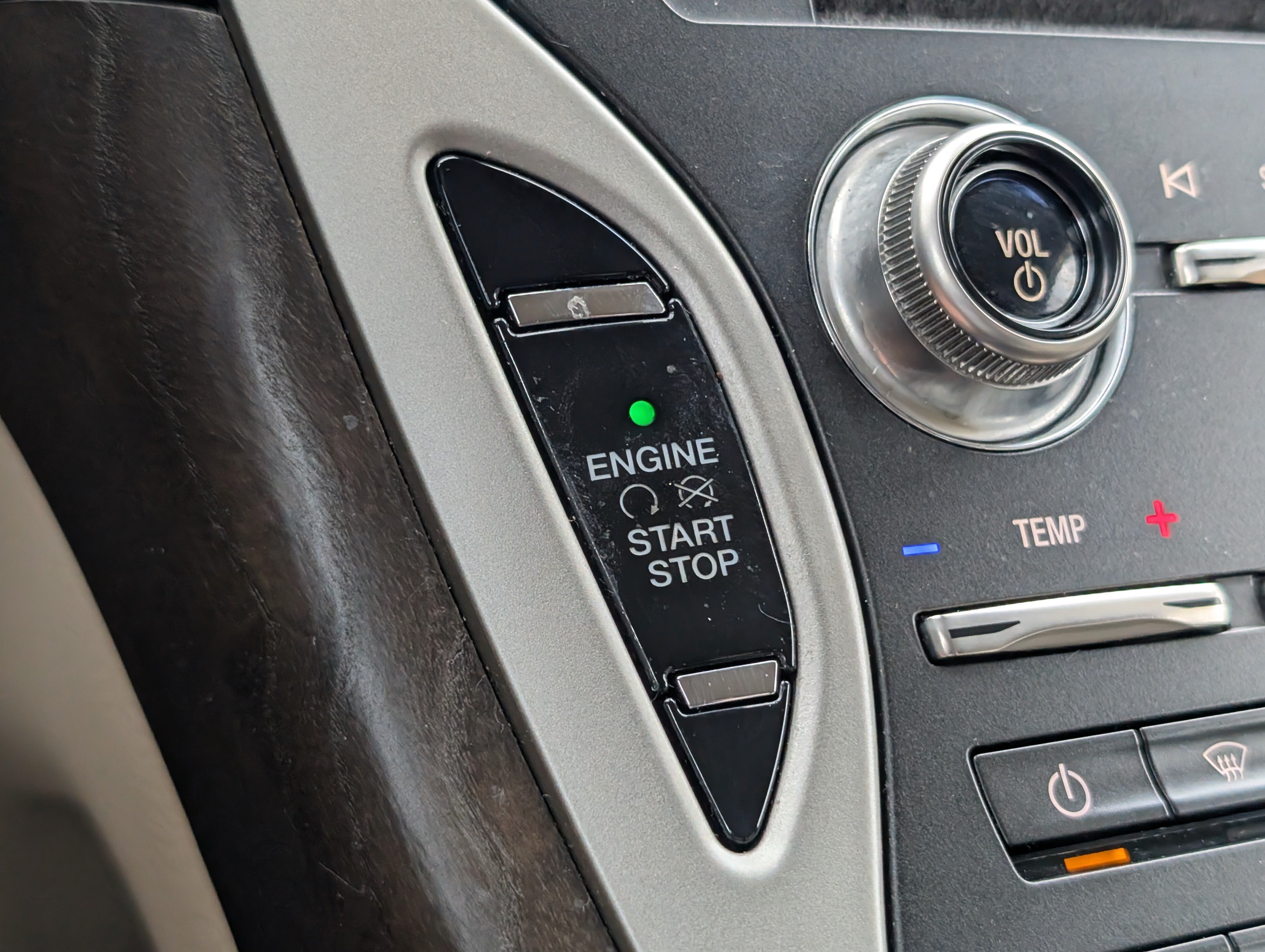 Used 2016 Lincoln MKX Reserve w/ Climate Package FWD image 19
