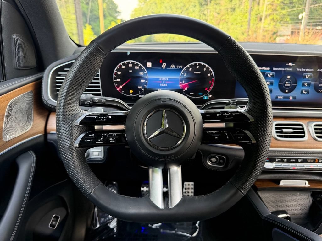 Used 2024 Mercedes-Benz GLS 580 4MATIC image 43