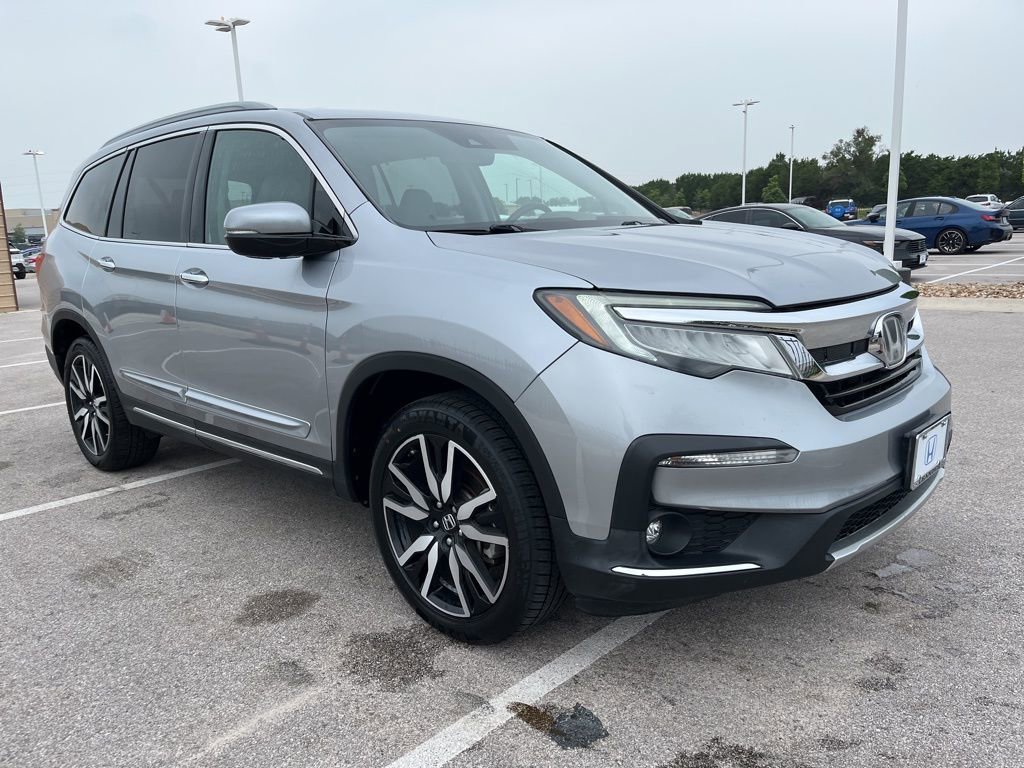 Used 2019 Honda Pilot Touring image 3