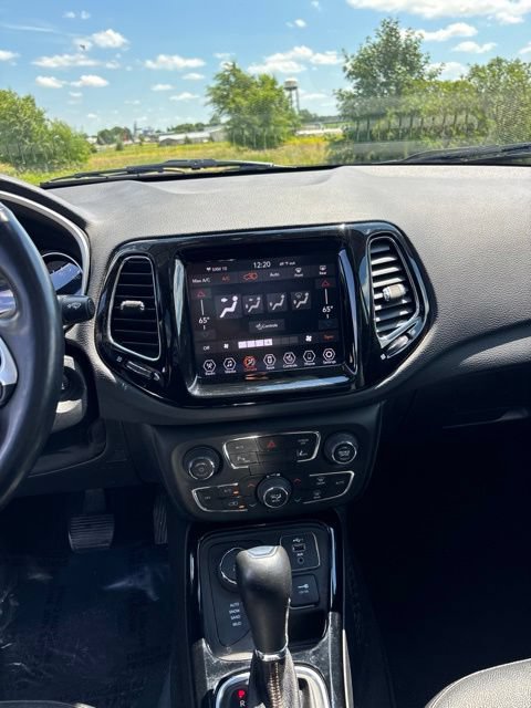 Used 2021 Jeep Compass Limited w/ Sun and Sound Group AWD/4WD image 8