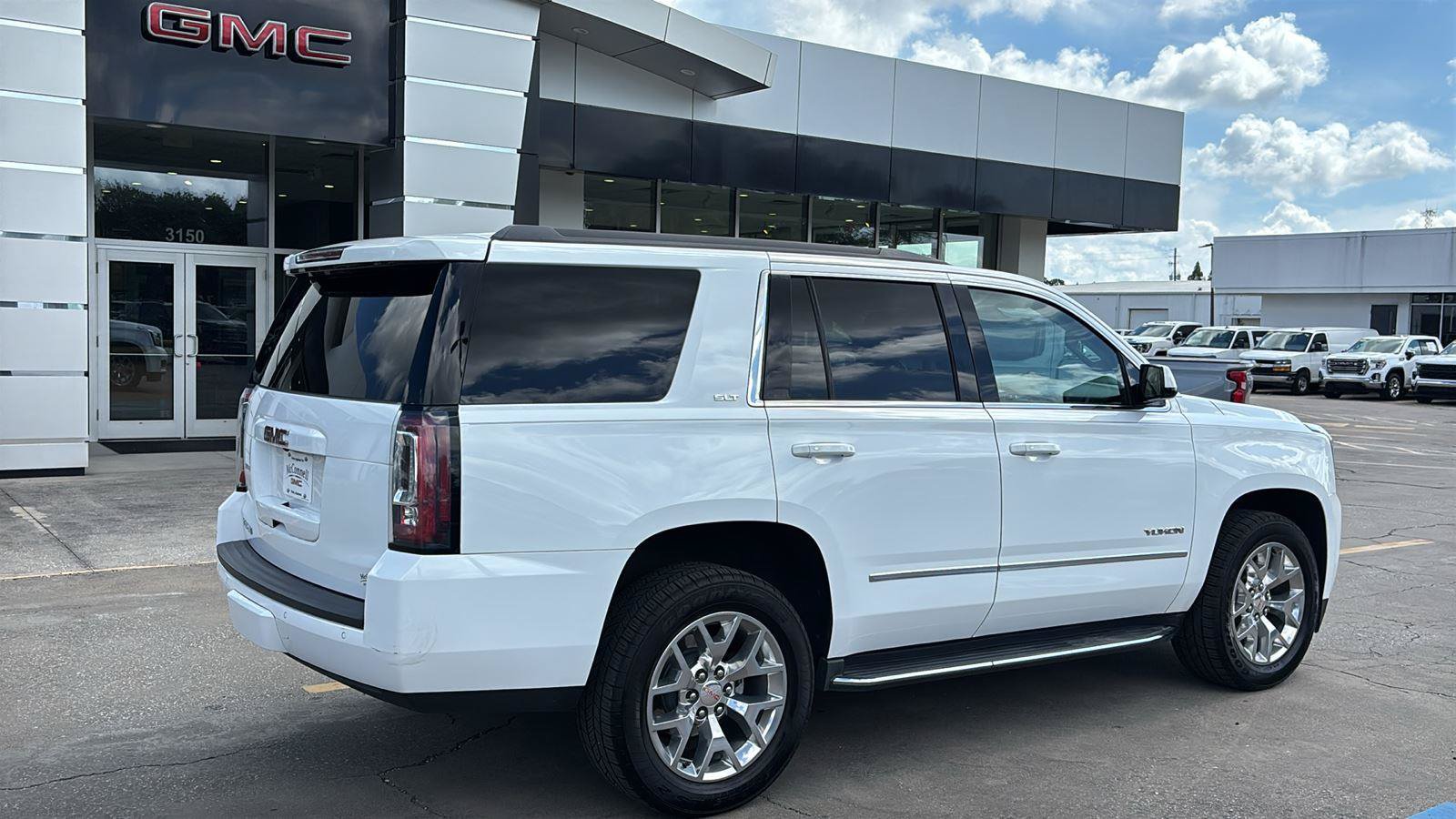 Certified 2018 GMC Yukon SLT w/ Open Road Package RWD image 7