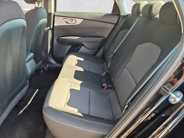 Used 2024 Kia Forte LXS w/ LXS Technology Package FWD image 17