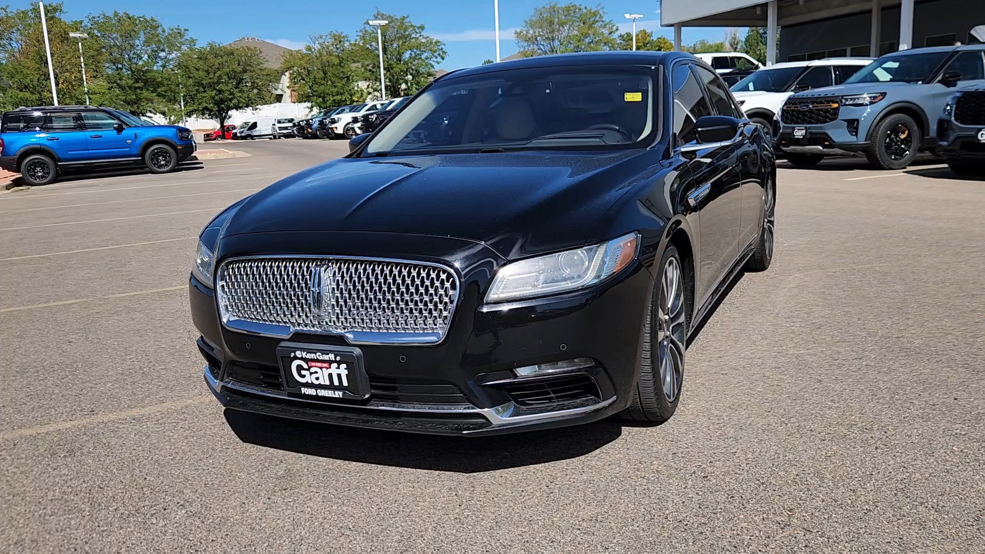 Used 2018 Lincoln Continental Reserve AWD/4WD image 3