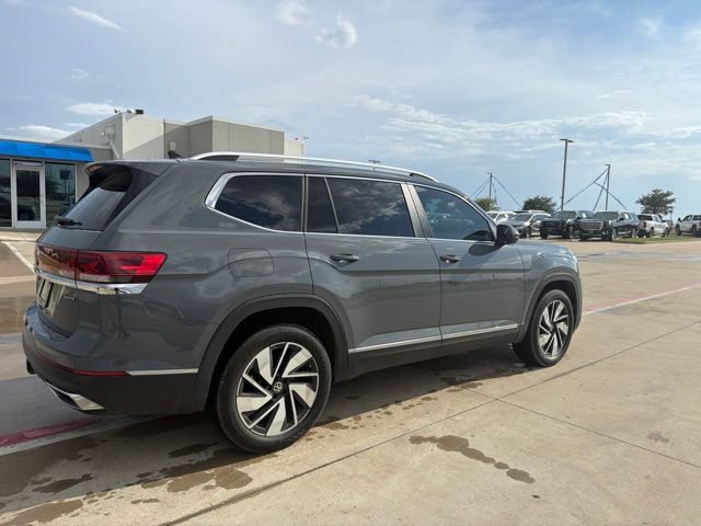 Used 2025 Volkswagen Atlas SEL AWD/4WD image 6