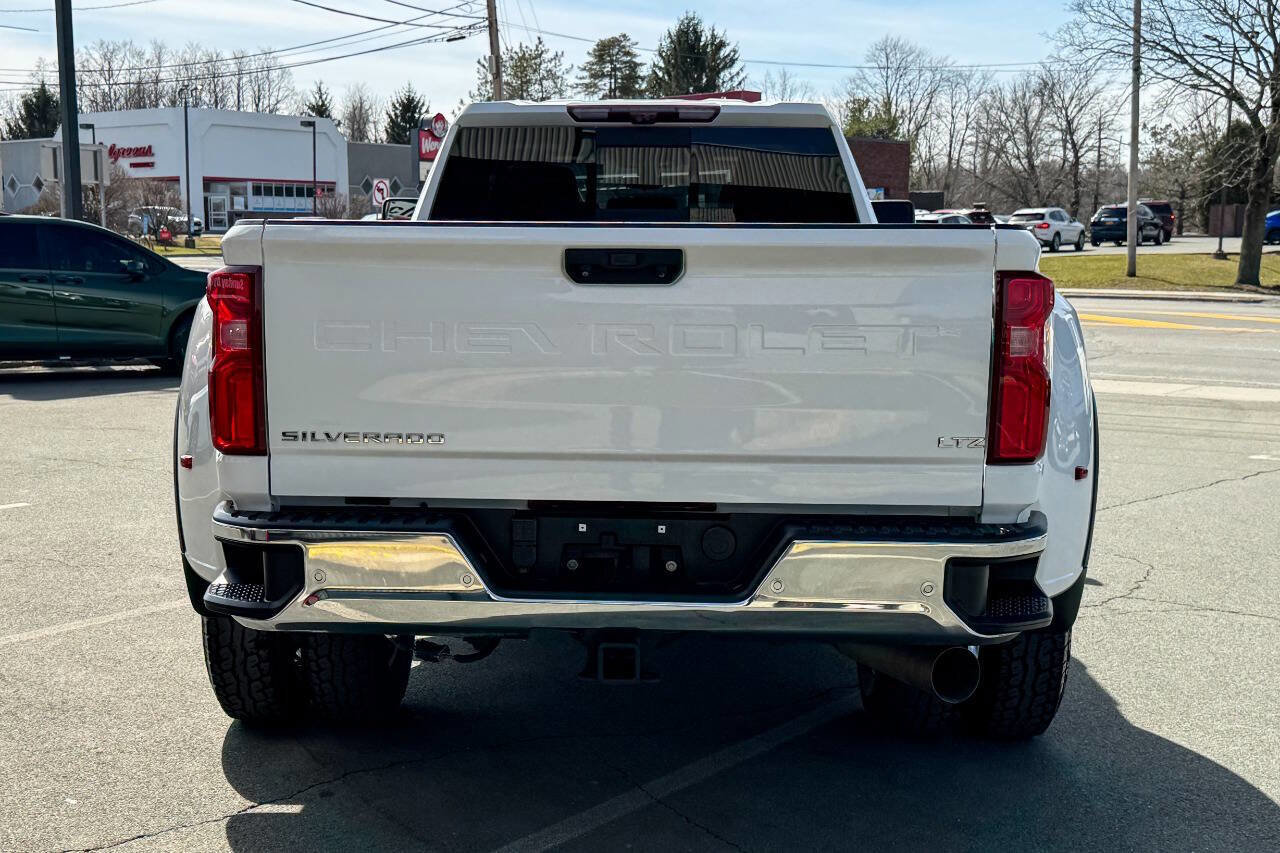 Used 2020 Chevrolet Silverado 3500 LTZ w/ LTZ Plus Package image 5