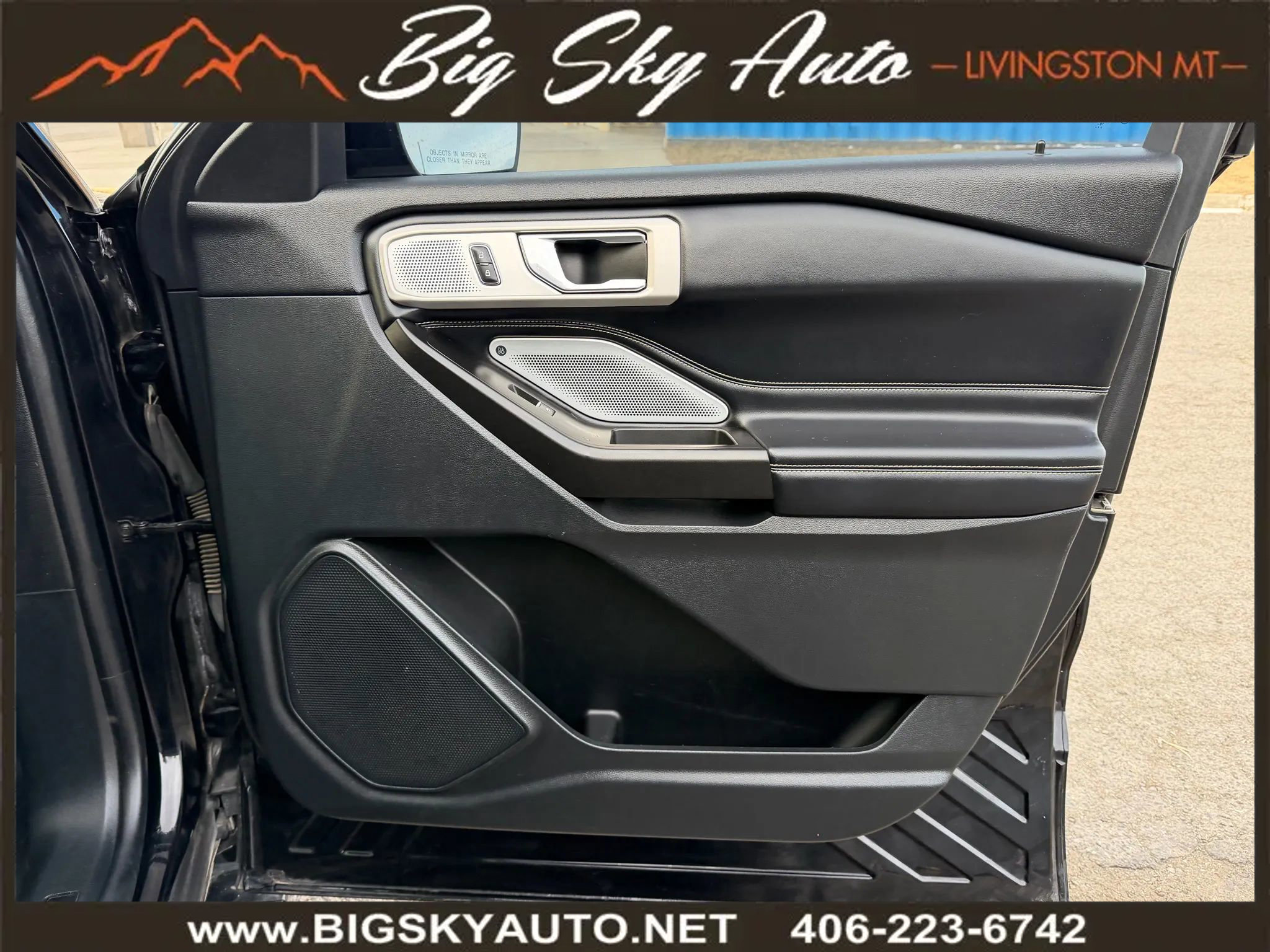 Used 2020 Ford Explorer ST w/ ST Street Pack image 19