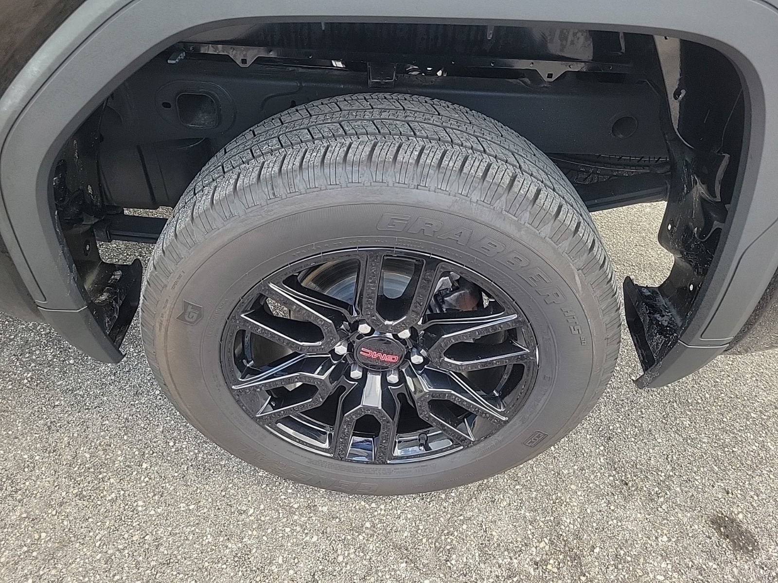Used 2025 GMC Sierra 1500 Elevation AWD/4WD image 8