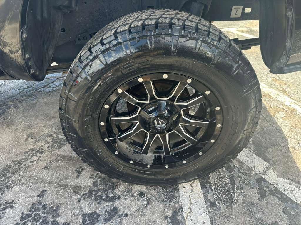 Used 2020 Toyota Tacoma SR w/ SR Convenience Package image 9