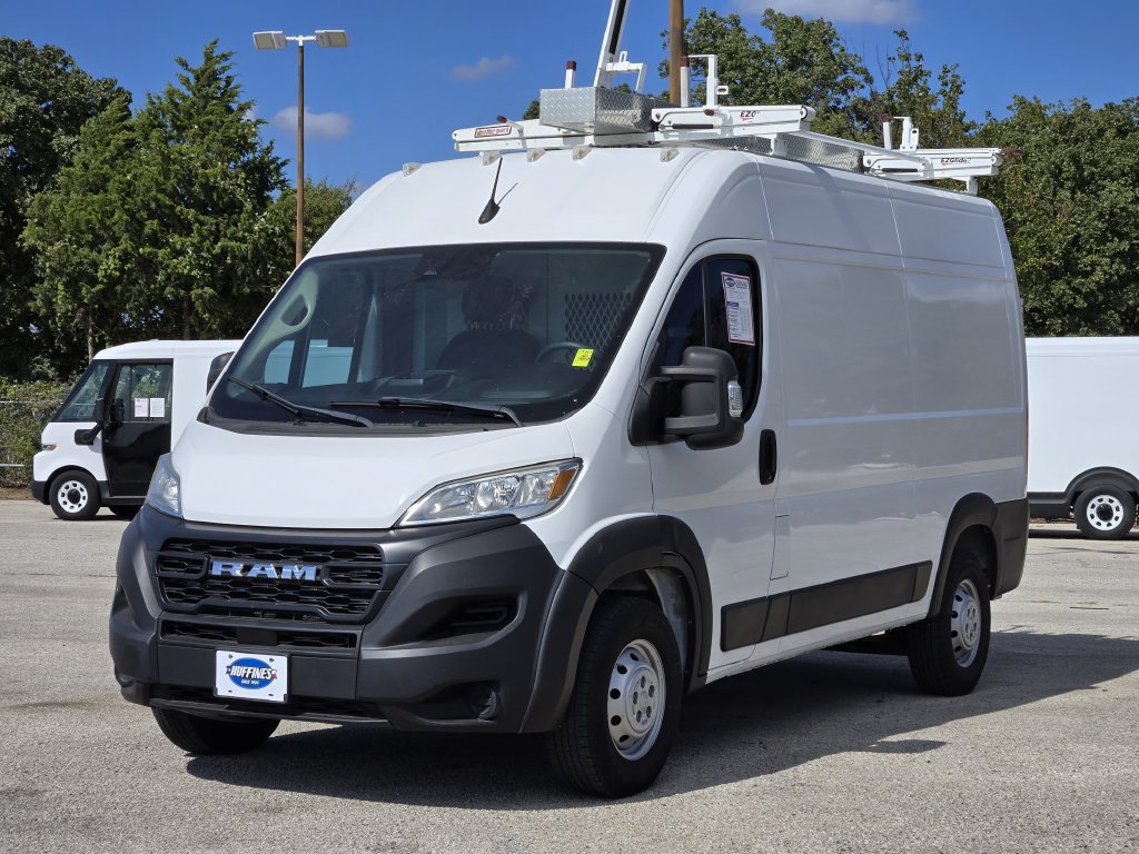 Used 2023 RAM ProMaster 2500 FWD image 3