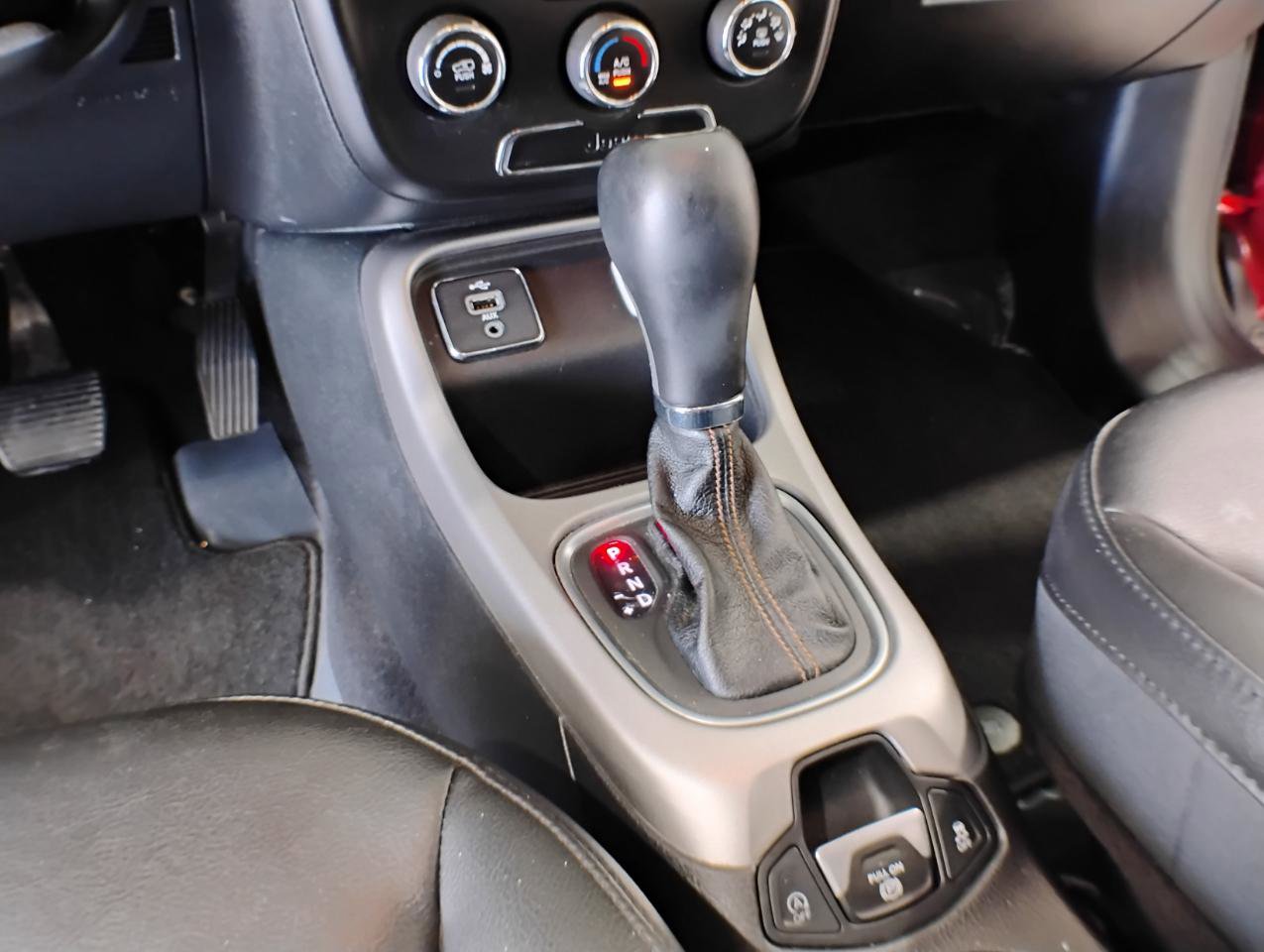 Used 2018 Jeep Compass Latitude image 17