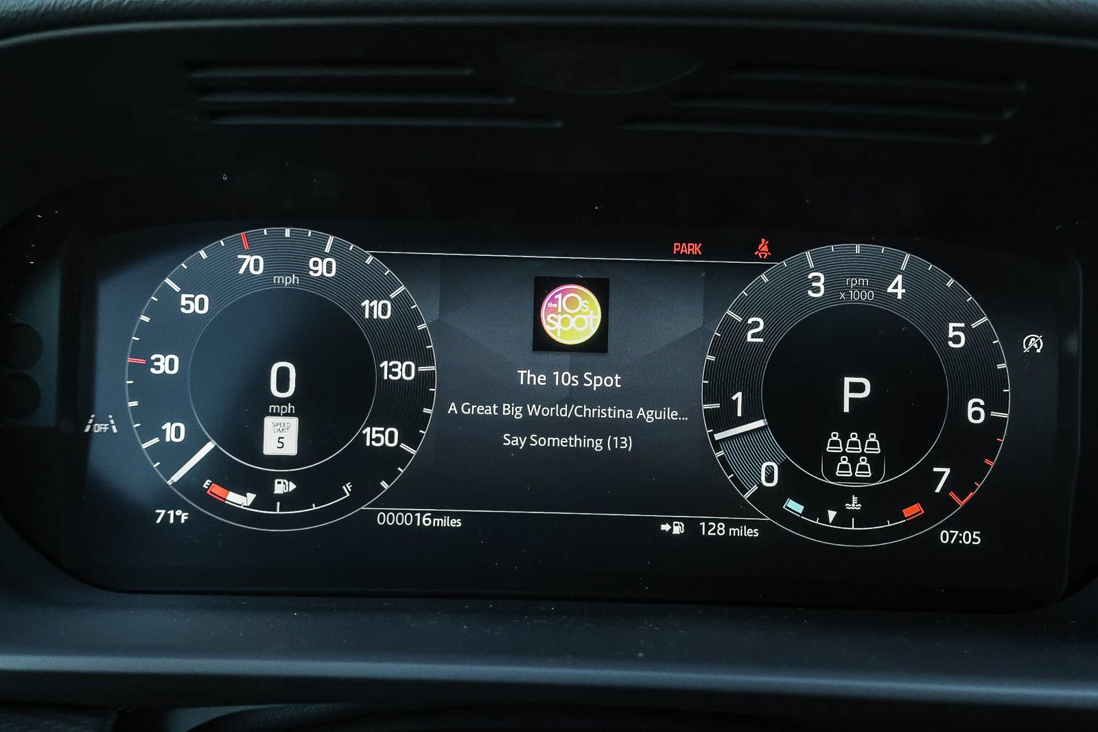 New 2026 Land Rover Discovery Dynamic SE AWD/4WD image 32