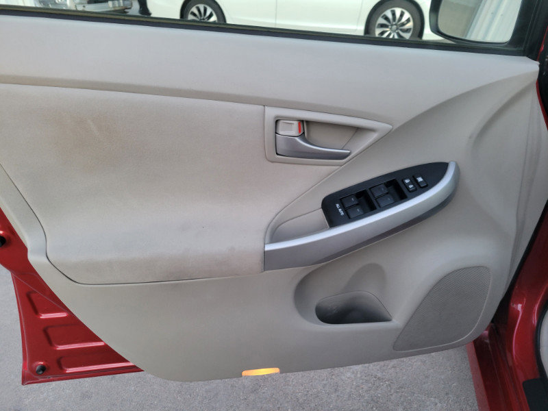 Used 2015 Toyota Prius Two image 14