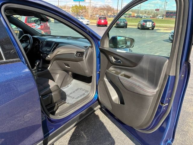 Used 2023 Chevrolet Equinox RS FWD image 23