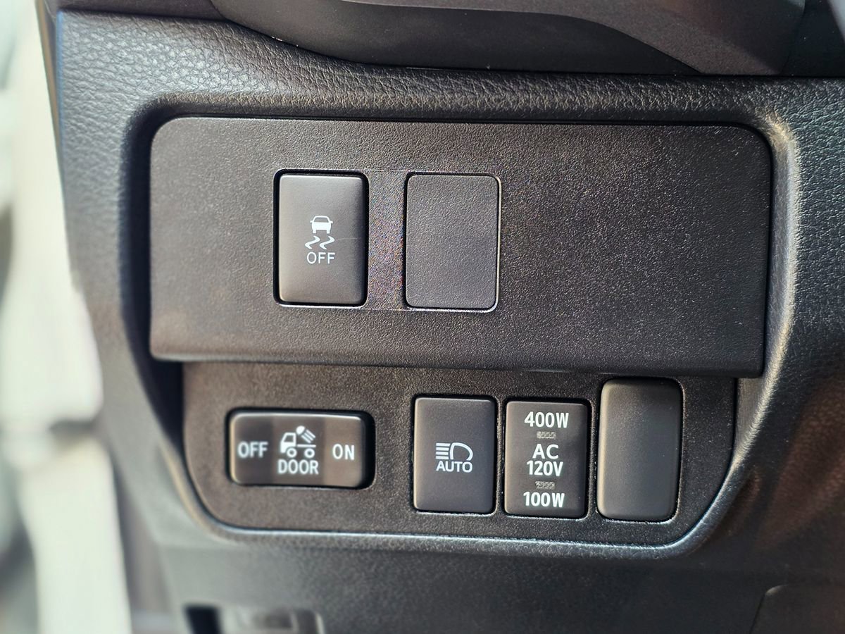 Used 2022 Toyota Tacoma TRD Off-Road w/ Technology Package AWD/4WD image 49