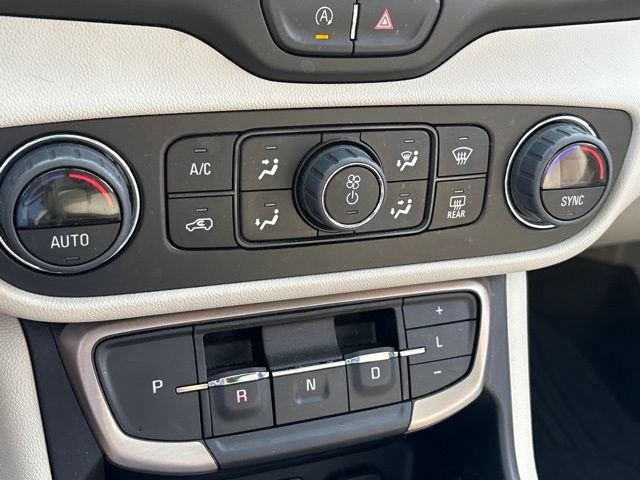 Used 2023 GMC Terrain Denali AWD/4WD image 18