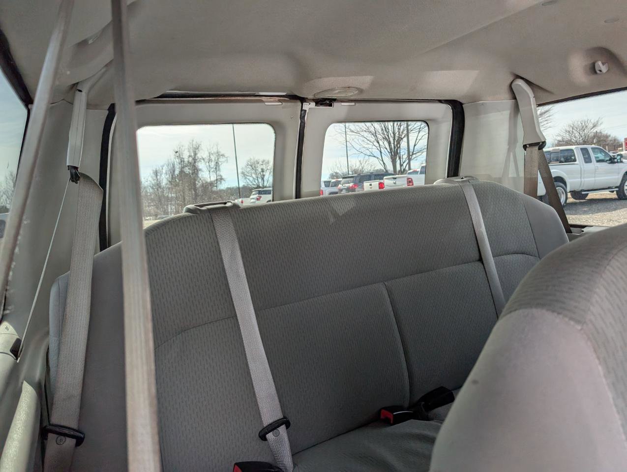 Used 2011 Ford E-350 and Econoline 350 XLT image 18