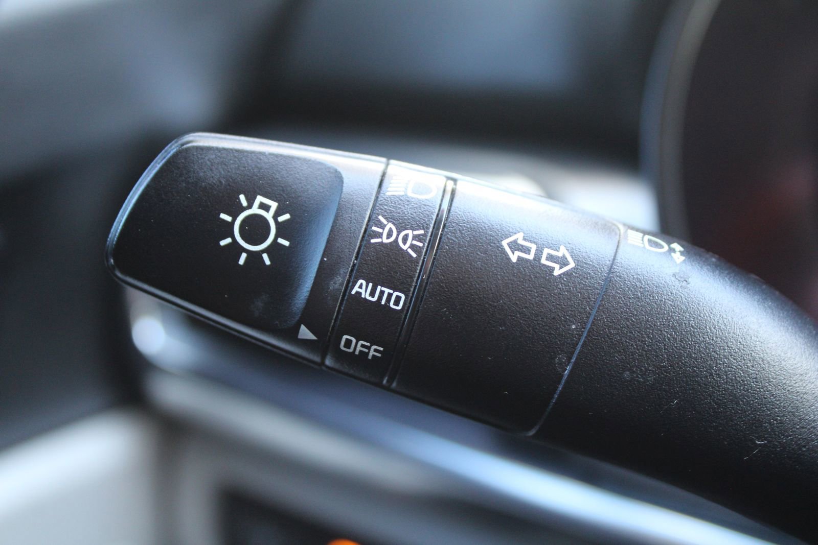 Certified 2022 Kia Telluride S image 28