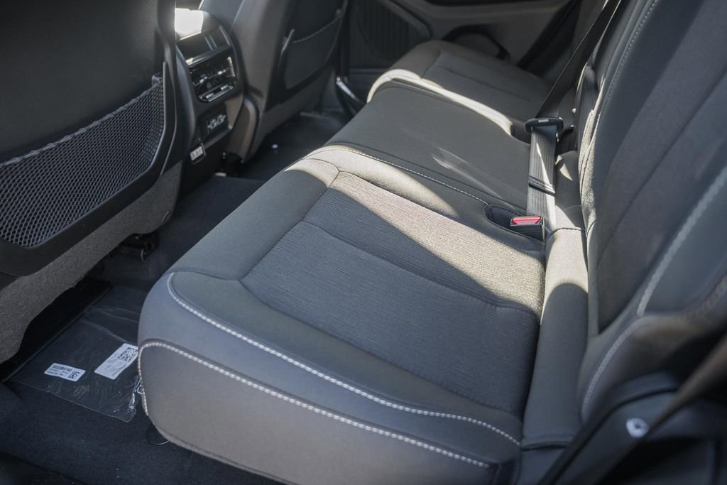 New 2025 Jeep Grand Cherokee Laredo X w/ Luxury Tech Group I image 32