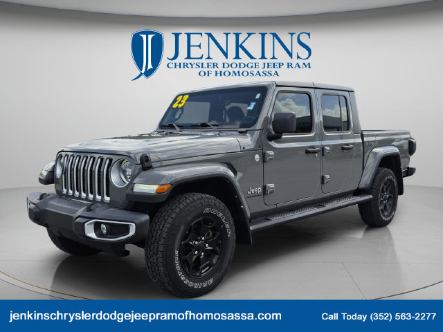 Used 2023 Jeep Gladiator Overland w/ LED Lighting Group AWD/4WD image 11
