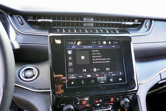 Certified 2023 Jeep Grand Cherokee L Laredo image 24