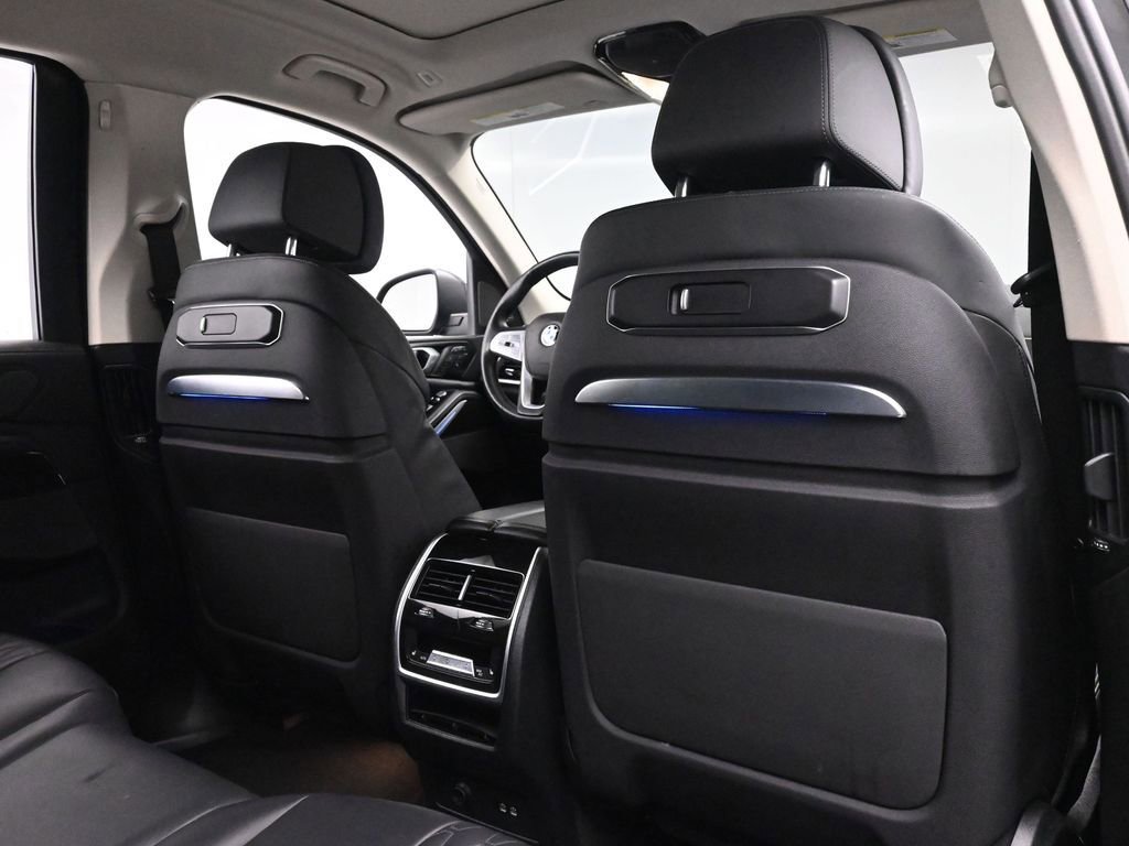 Used 2023 BMW X7 xDrive40i w/ Premium Package AWD/4WD image 24