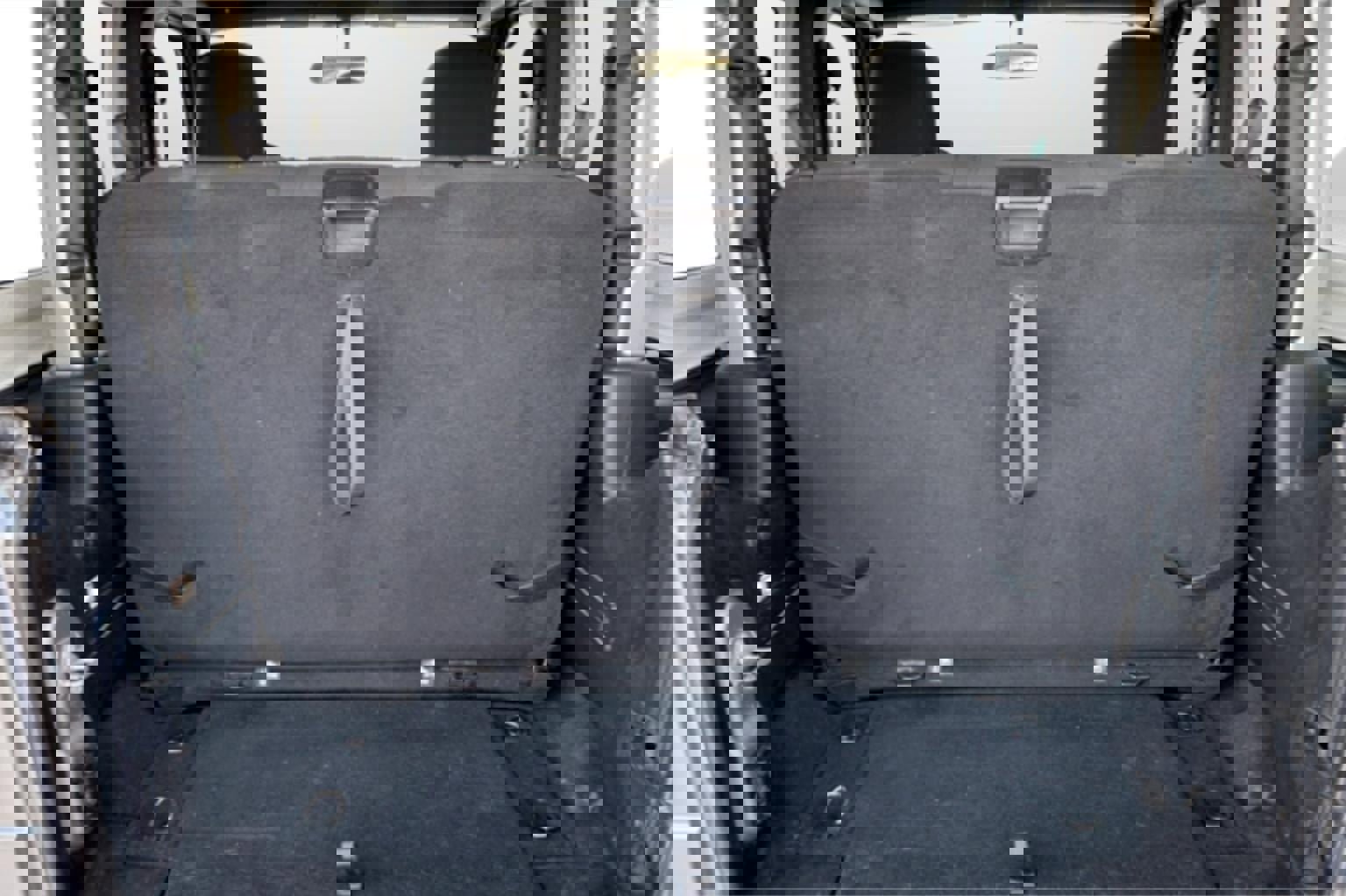 Used 2019 Jeep Wrangler Sport image 19